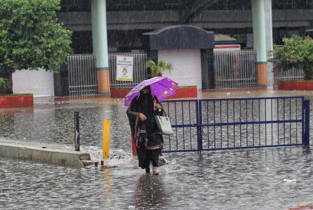 The Weekend Leader - Delhi PWD cancels leave of engineering staff due to monsoon